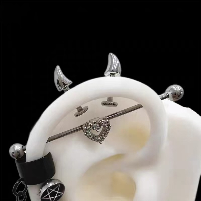 ホット販売かわいい悪魔の角ピアスイヤリング女性男性ゴシックシ - Men'S Accessories Jewelry Sale のレビューと価格